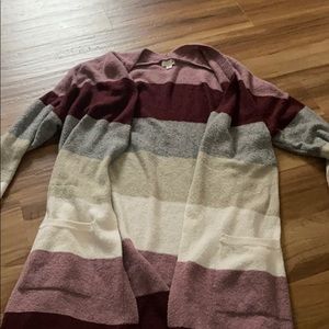 Long sleeve cardigan with pockets